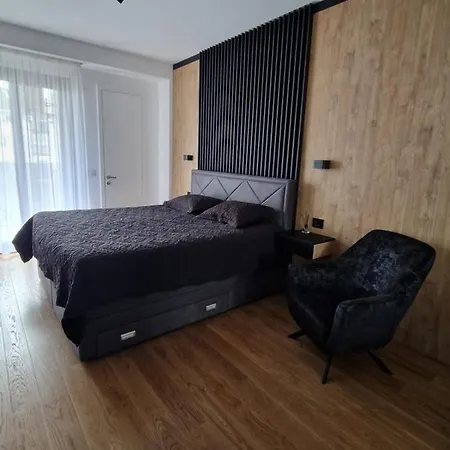 Tomas Lux Apartamento