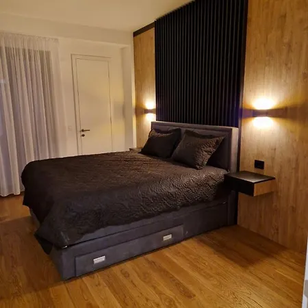 Tomas Lux Apartamento
